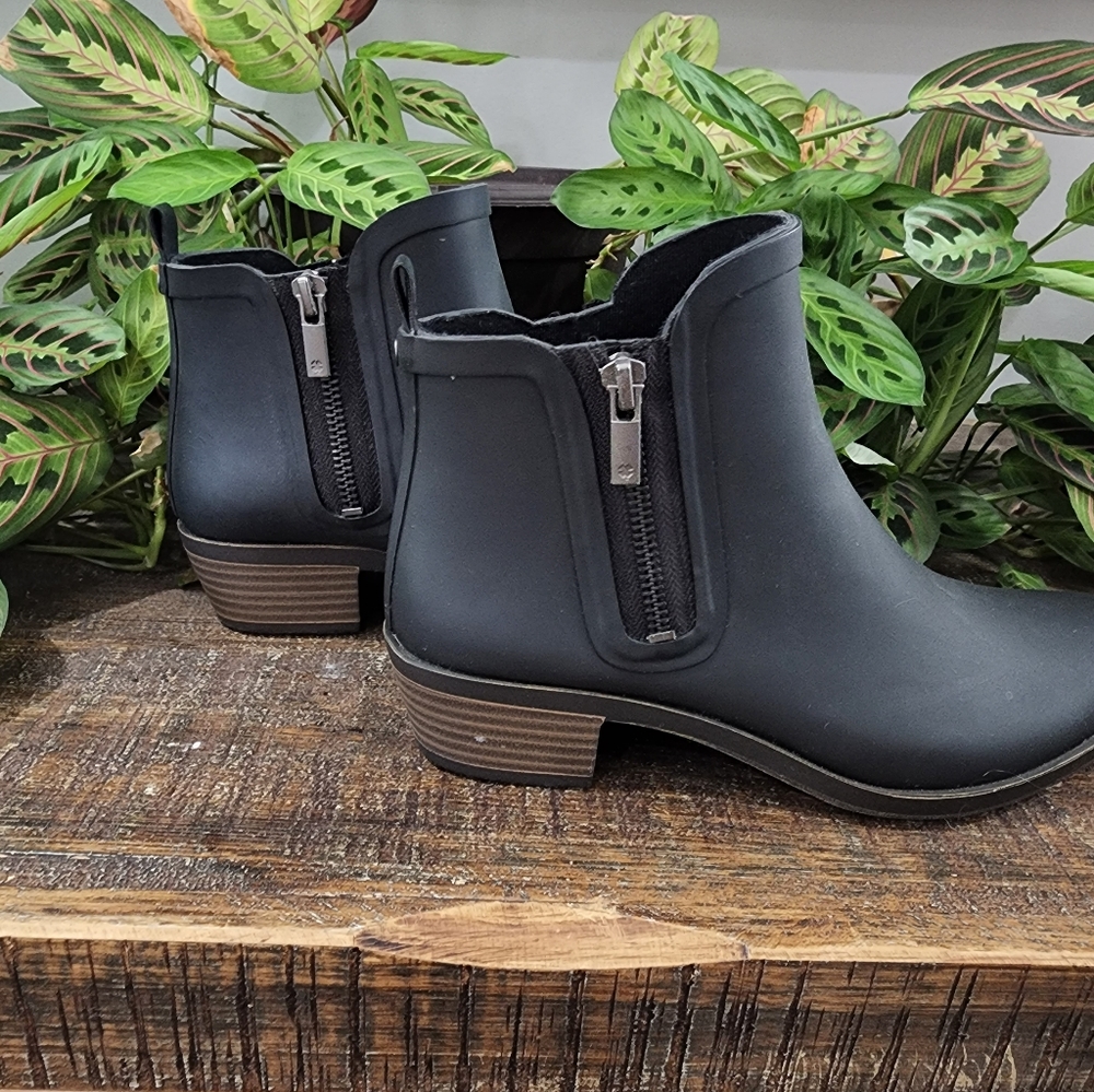 Lucky Brand Rain Booties